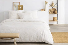 Naložite sliko v pregledovalnik galerije, POSTELJNINA ’LE MAISON DU REVE’ 140x220 cm / Bela